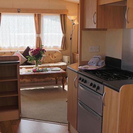 Palm 1 Park Home With Hot Tub Swanage Eksteriør billede